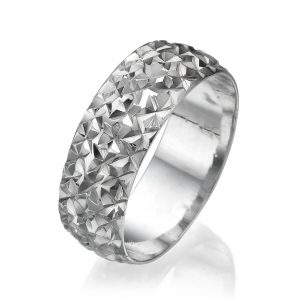 טבעת נישואין לאשה- חיתוכי לייזר